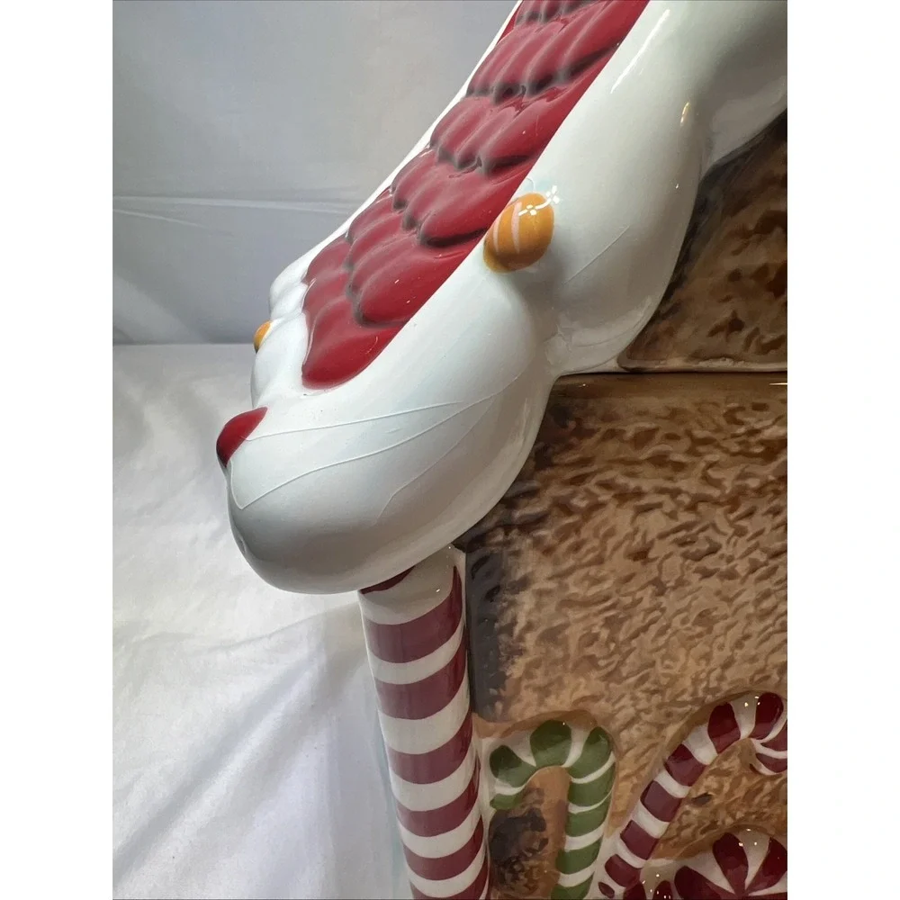 Ceramic Gingerbread House Christmas Seasonal cookie jar , Multicolor Glossy